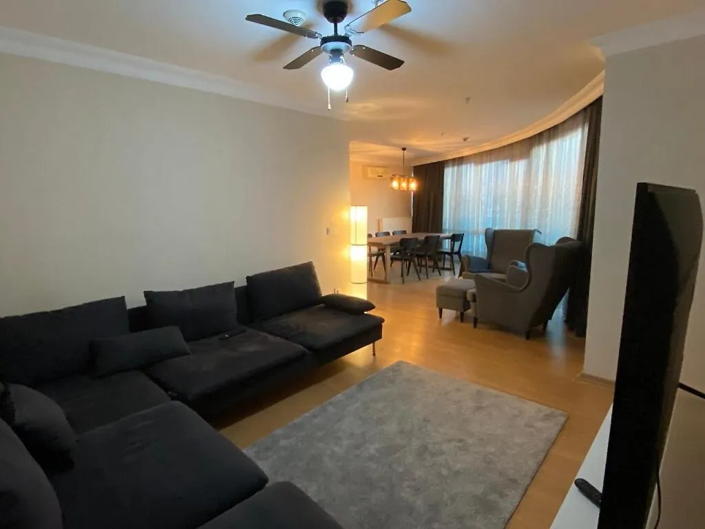 アパート Minimum 100 Nights Welcome To Our Large Duplex Penthouse Comfy Home All Amenities Nearby! イスタンブール